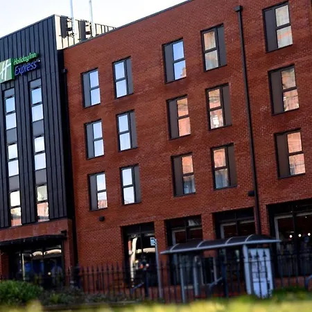 Express - & South Lakes By Ihg 3*