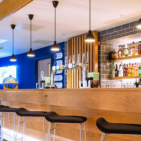 Express - & South Lakes By Ihg