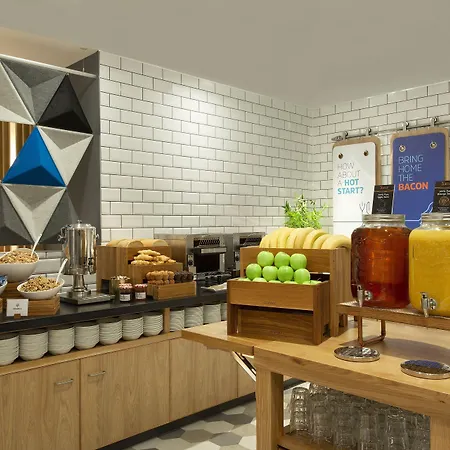 Express - & South Lakes By Ihg