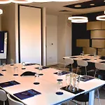 Express - & South Lakes By Ihg فندق 3*