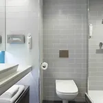 Express - & South Lakes By Ihg Hotel 3*
