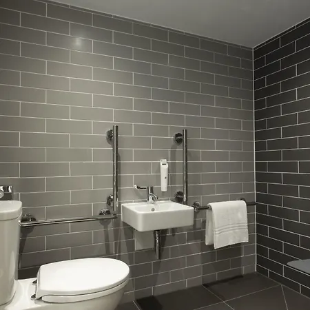 Express - & South Lakes By Ihg