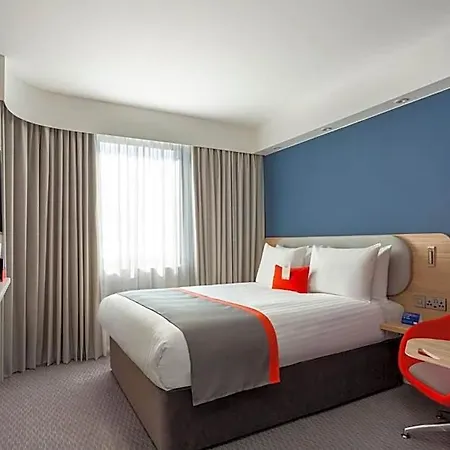Express - & South Lakes By Ihg 배로우인퍼니스