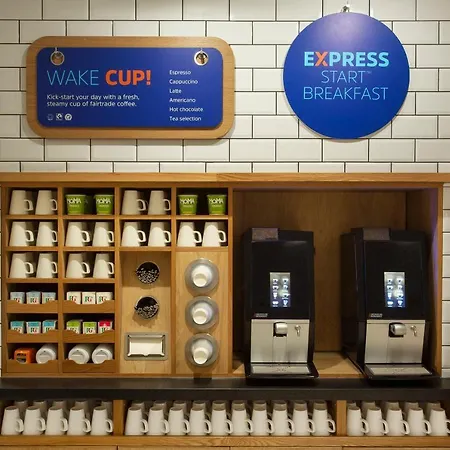 Express - & South Lakes By Ihg