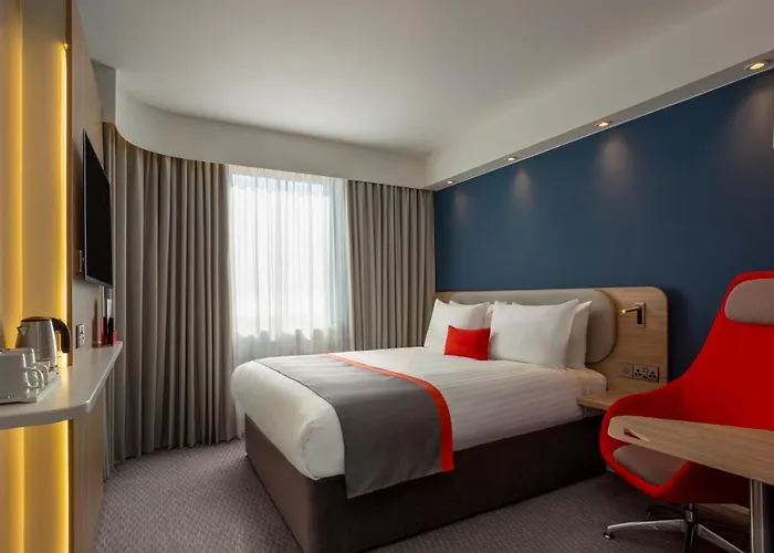 Express - & South Lakes By Ihg