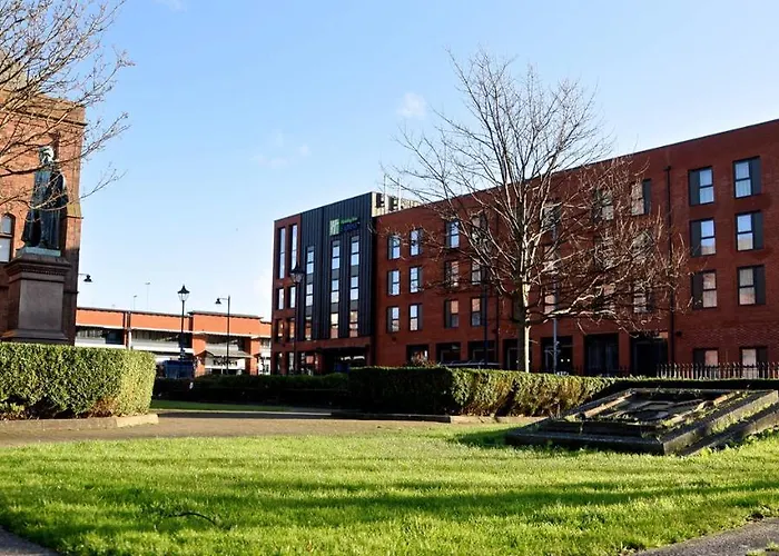 فندق Express - & South Lakes By Ihg بارو في فرنيس