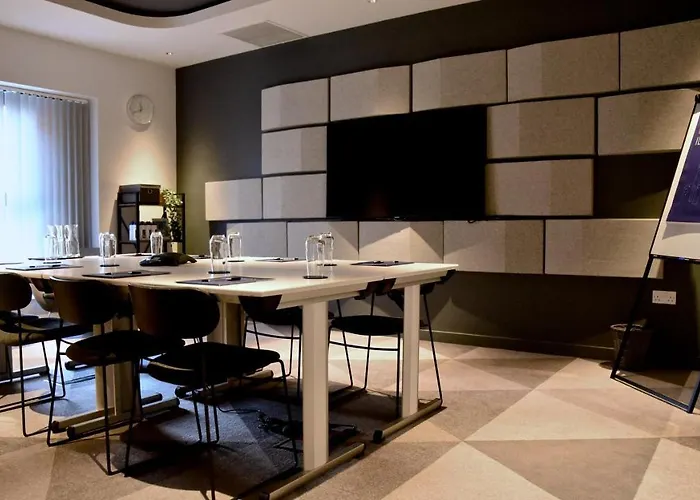 فندق Express - & South Lakes By Ihg بارو في فرنيس