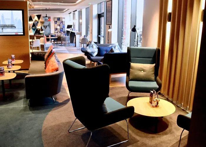 فندق Express - & South Lakes By Ihg بارو في فرنيس