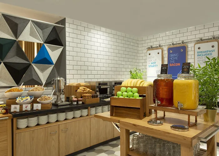 Express - & South Lakes By Ihg