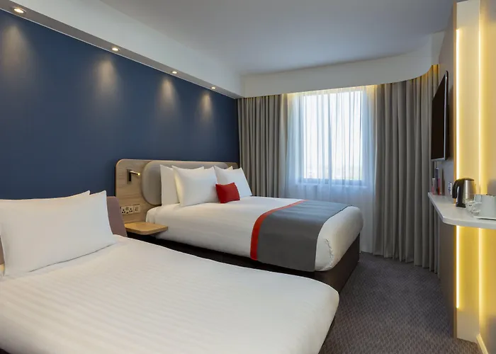 Express - & South Lakes By Ihg