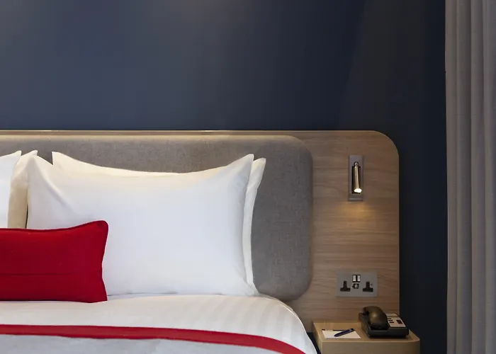 فندق Express - & South Lakes By Ihg بارو في فرنيس