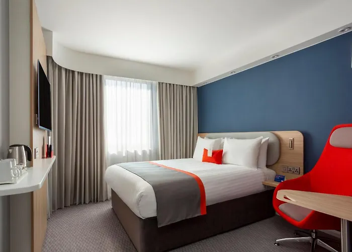 Express - & South Lakes By Ihg 3* بارو في فرنيس