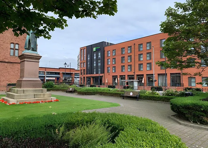 فندق Express - & South Lakes By Ihg 3*