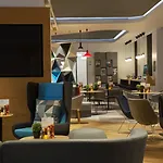 Express - & South Lakes By Ihg Hotel 3*